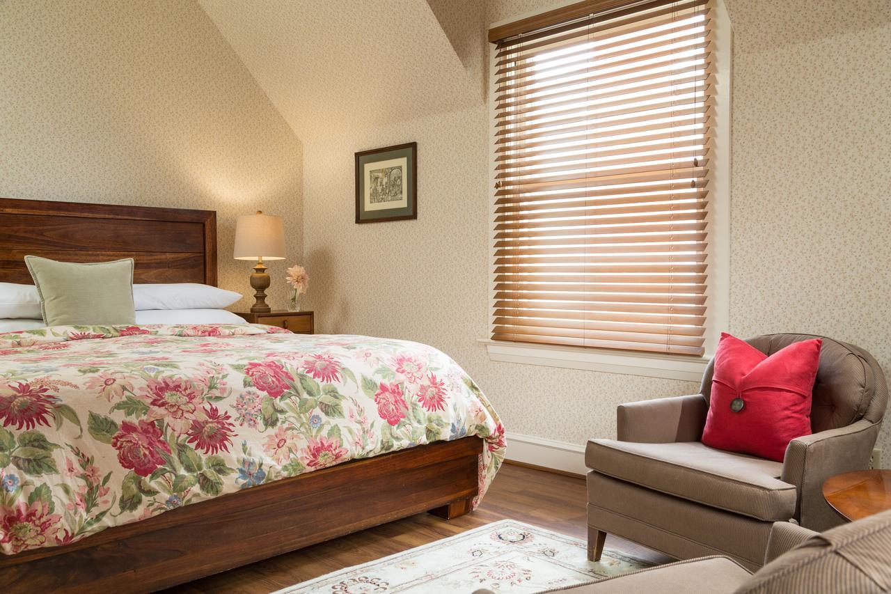 Cheshire Cat Inn & Cottages Santa Barbara Exteriér fotografie