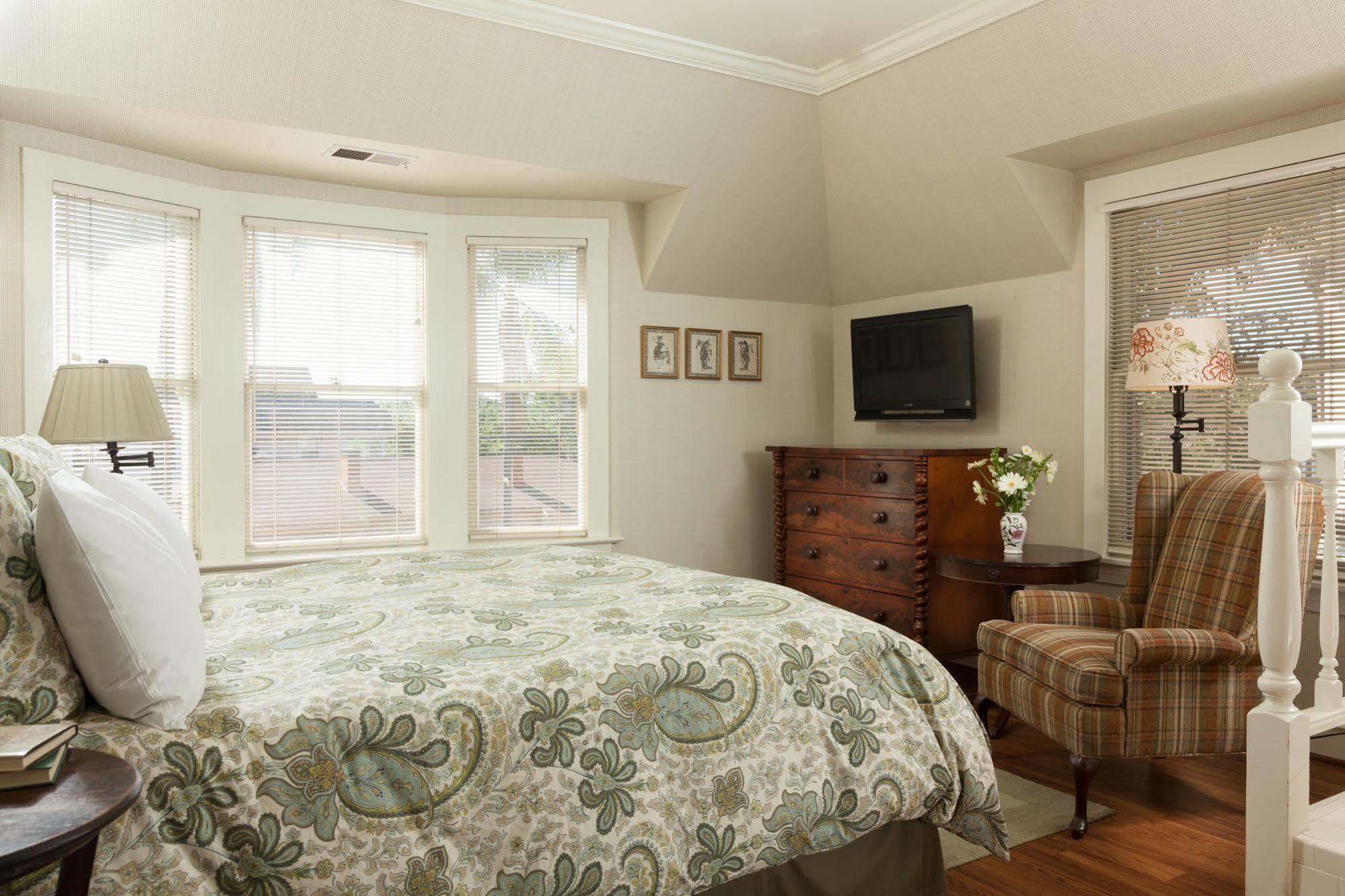 Cheshire Cat Inn & Cottages Santa Barbara Exteriér fotografie