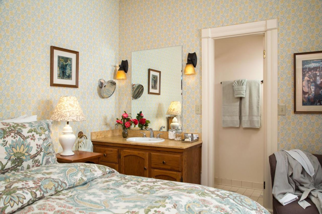 Cheshire Cat Inn & Cottages Santa Barbara Exteriér fotografie